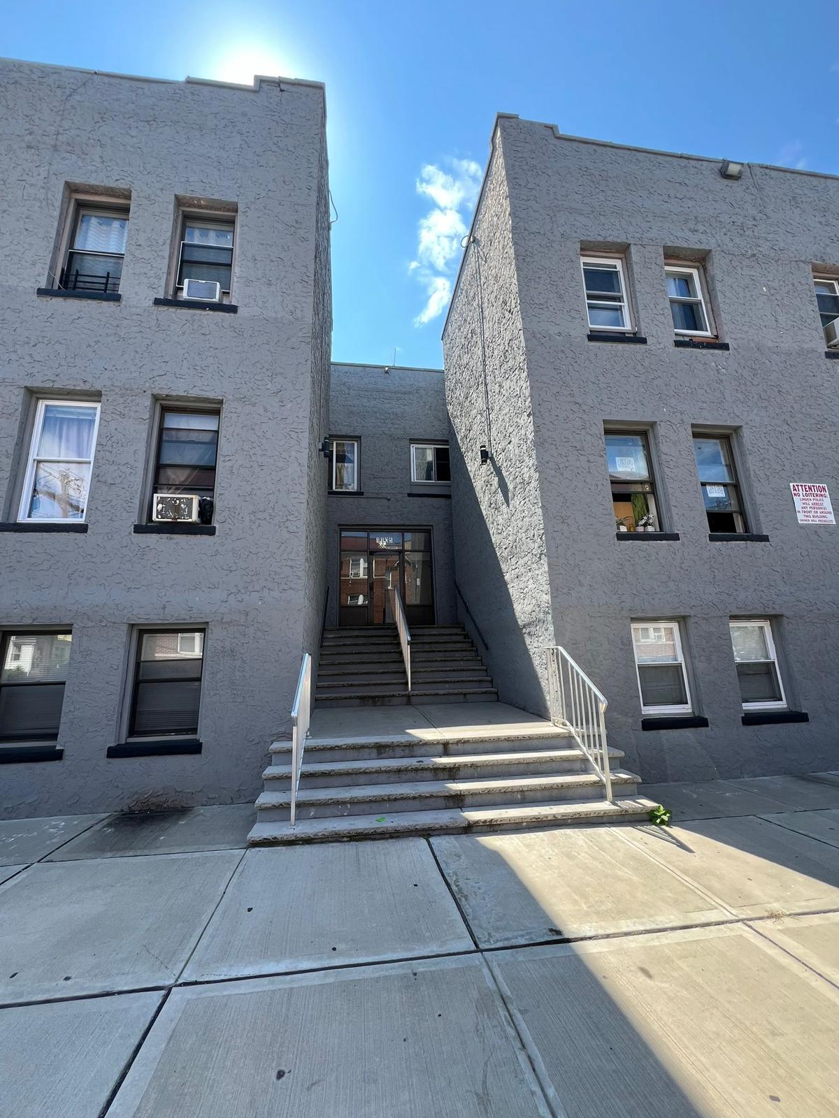 1105 Charles Street - 1E