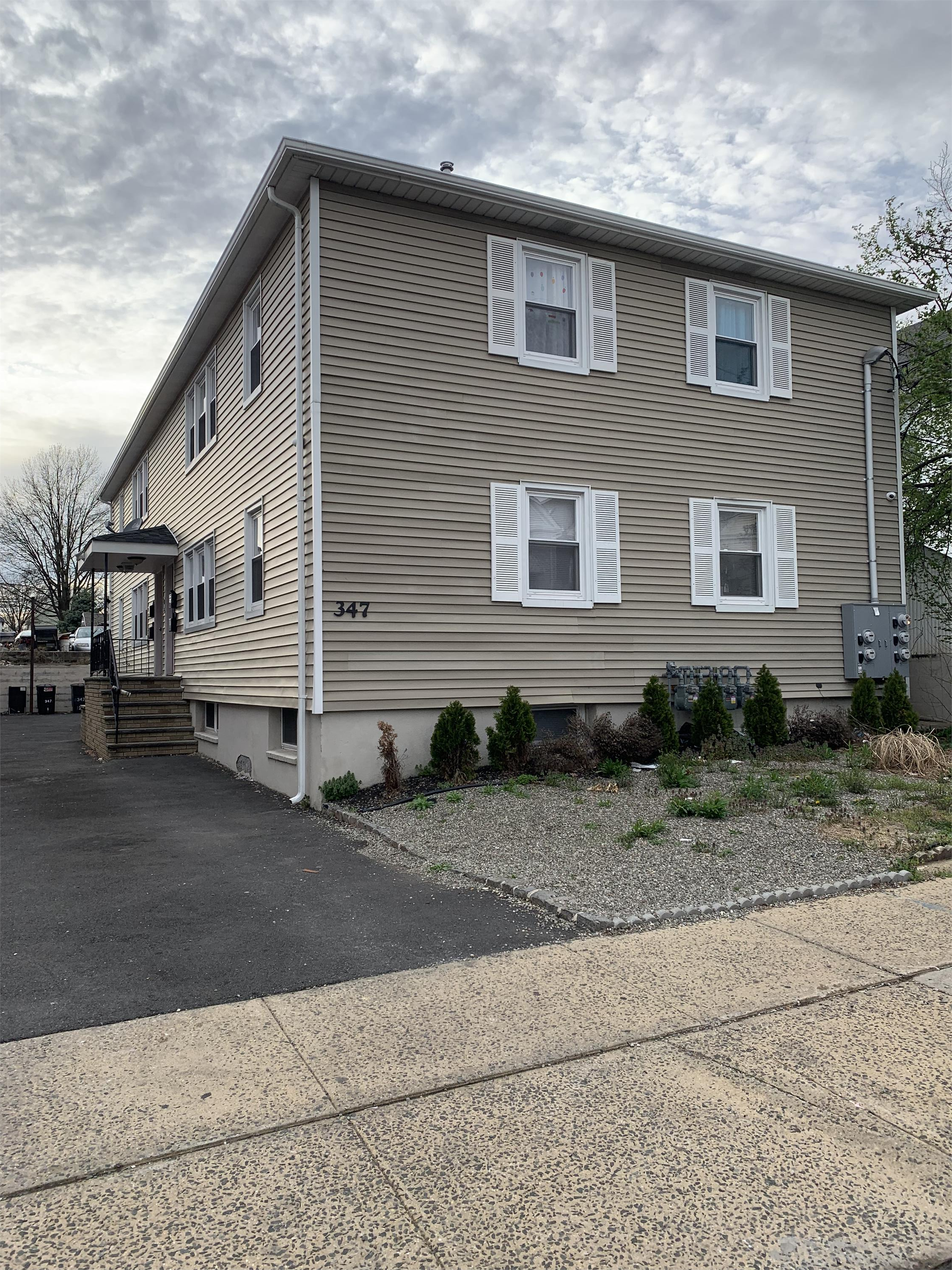 347 Washington Ave - 2L
